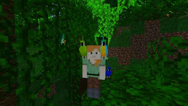 How to Tame Parrots in Minecraft