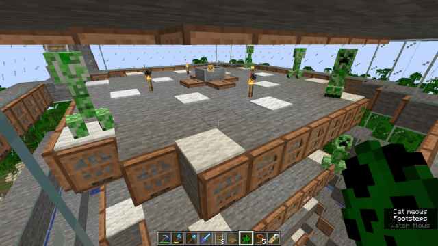 How to Make a Creeper Farm in Minecraft Bedrock Edition